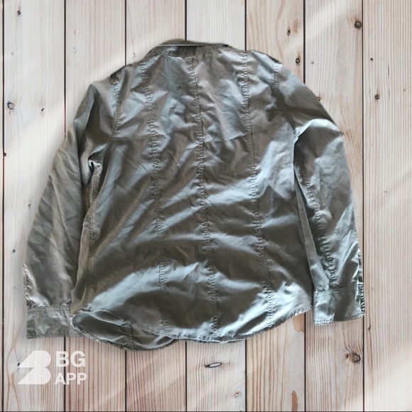 Coupe Collection Button Down Shirt - Picture 2 of 4